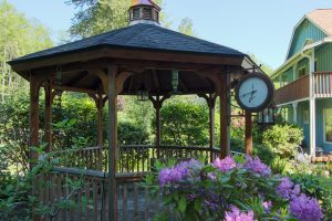 16945 Viking Ave NW Poulsbo WA 98370 home for sale - Gazebo