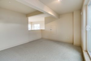 Mercer Island Penthouse 2 bed 2 bath condo for rent 98040